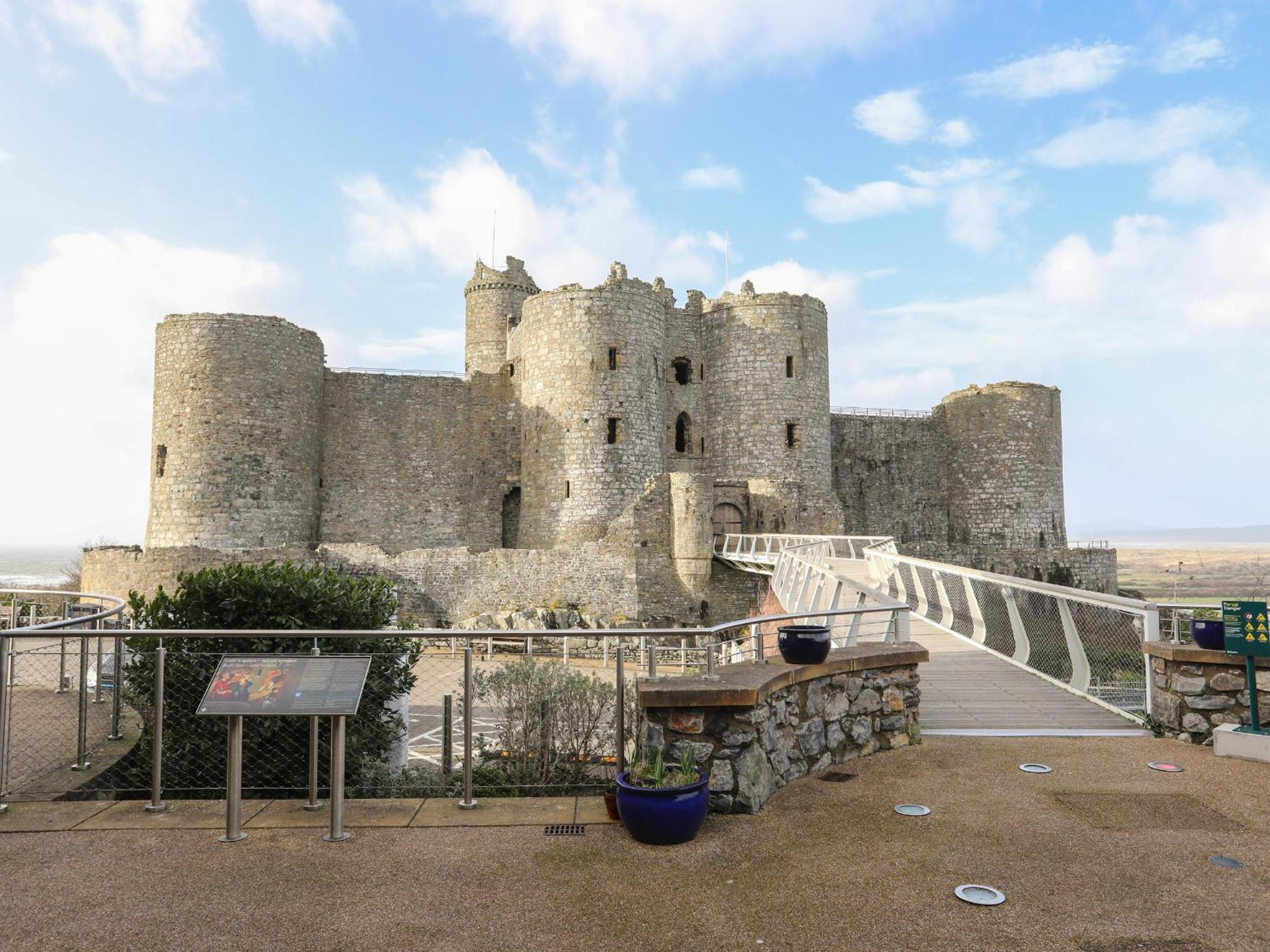 Harlech Apartments - Matholwch Dış mekan fotoğraf
